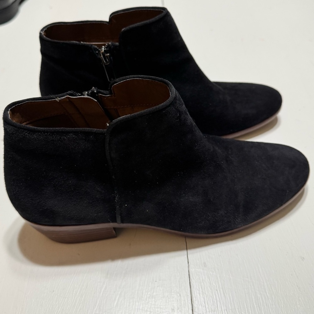 SAM EDELMAN Petty Black Suede Ankle Bootie Women’s Size 9.5